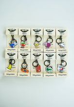 Load image into Gallery viewer, Keychain (Berry)