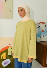 Load image into Gallery viewer, Zada Reversible T-shirt (Yellow)