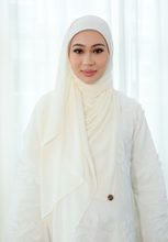 Load image into Gallery viewer, Teduh Halfmoon Chiffon Shawl (Off White)