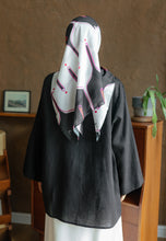 Load image into Gallery viewer, Senna Linen Top (Black)