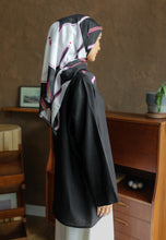 Load image into Gallery viewer, Senna Linen Top (Black)