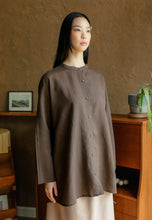 Load image into Gallery viewer, Senna Linen Top (Espresso)