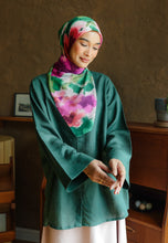 Load image into Gallery viewer, Senna Linen Top (Emerald Green)