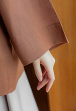 Load image into Gallery viewer, Senna Linen Top (Brown)