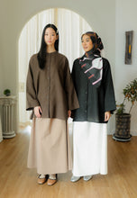 Load image into Gallery viewer, Senna Linen Top (Black)
