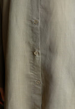 Load image into Gallery viewer, Senna Linen Top (Smokey Taupe)