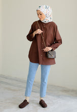 Load image into Gallery viewer, Hessa Linen Top (Dark Choco)