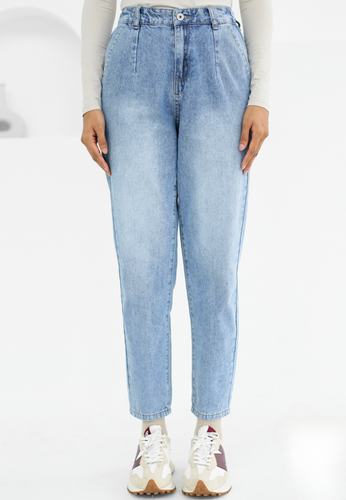 Mom Jeans (Washed Blue)