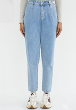 Load image into Gallery viewer, Mom Jeans (Sky Blue)