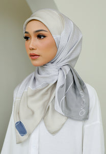 Qhash Square Hijab (Soft Grey)
