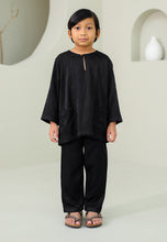 Load image into Gallery viewer, Baju Melayu Boy (Black)