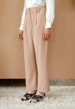 Load image into Gallery viewer, Zehra Straight Pants (Nude Brown)