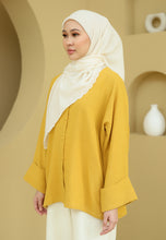 Load image into Gallery viewer, Edlyn Plain Top (Mustard)