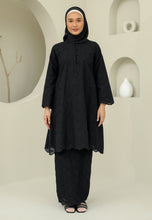 Load image into Gallery viewer, Teduh Kurung (Black)