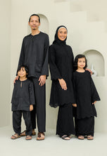 Load image into Gallery viewer, Baju Melayu Men (Black)