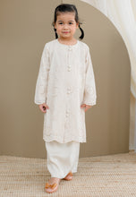 Load image into Gallery viewer, Suria Girl (Ivory Cream)