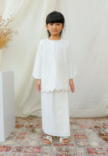Load image into Gallery viewer, Asoka Girl (White)