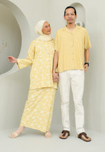 Load image into Gallery viewer, Shirt Men (Yellow)