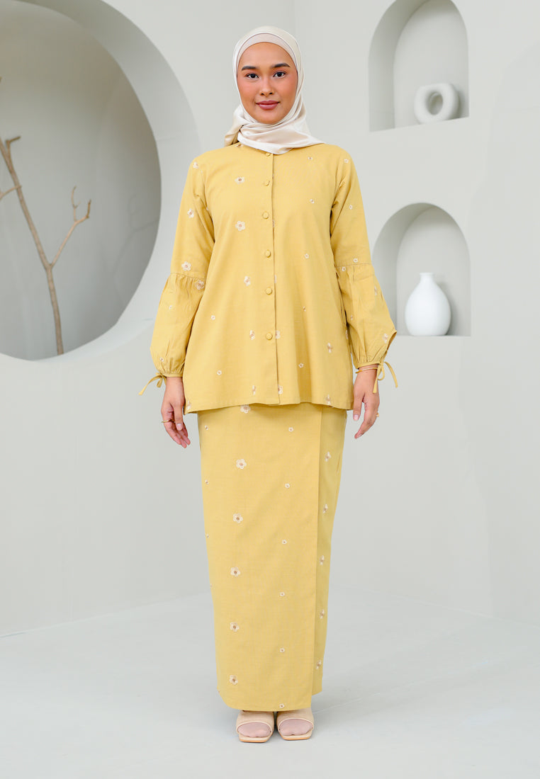 Kasih Kurung