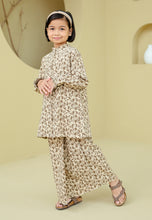 Load image into Gallery viewer, Indah Girl (Nude Brown)