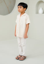 Load image into Gallery viewer, Shirt Boy (Cream)