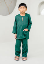 Load image into Gallery viewer, Baju Melayu Boy (Emerald Green)