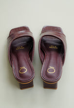 Load image into Gallery viewer, Cleo Panel Mules (Burgundy)