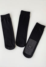 Load image into Gallery viewer, Anti - Slip Socks (All Black)